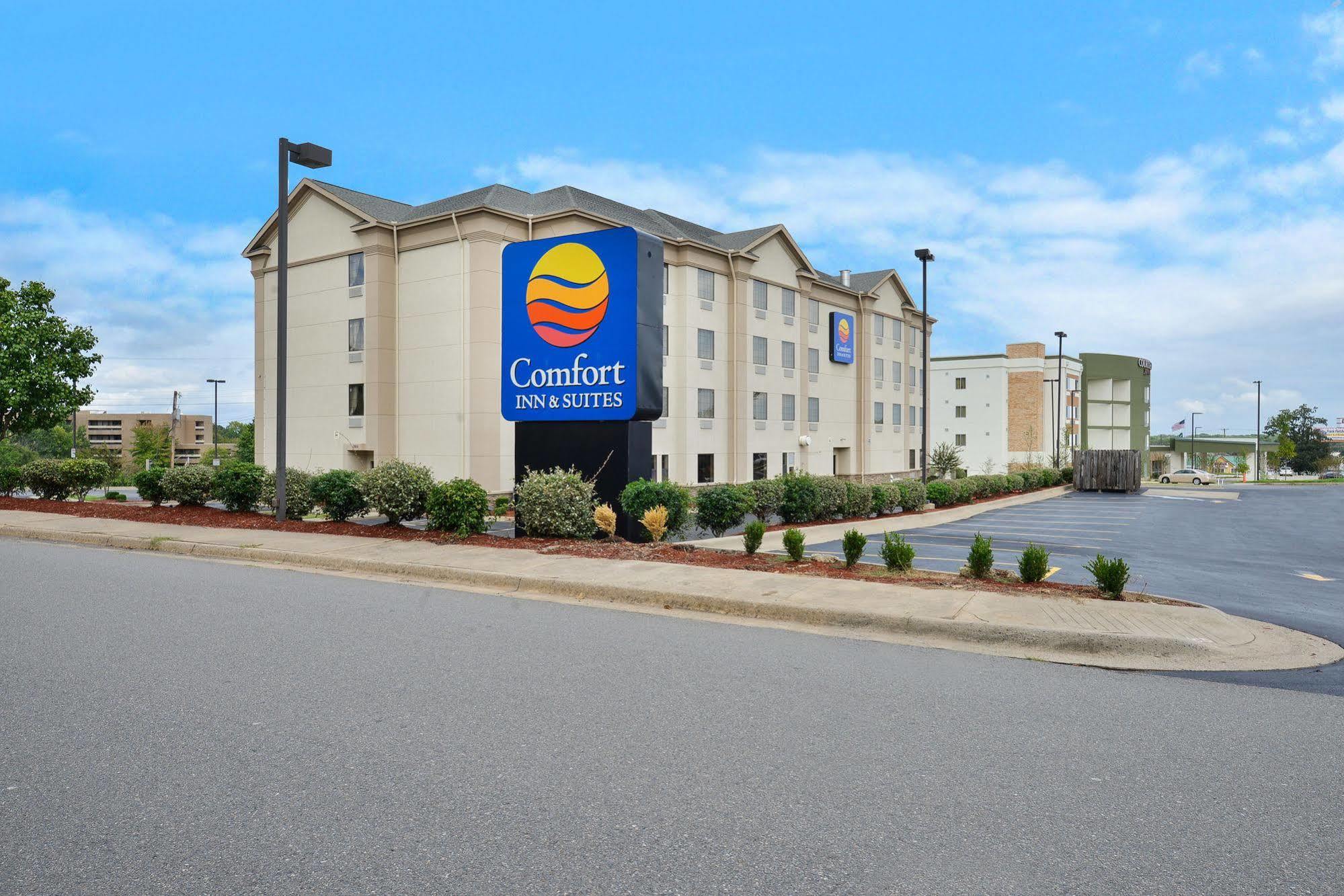 Comfort Inn & Suites North Little Rock Mccain Mall Экстерьер фото