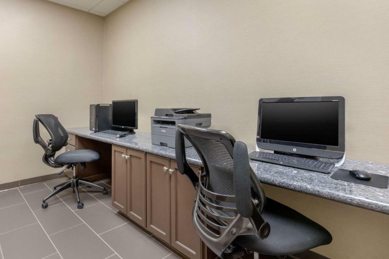 Comfort Inn & Suites North Little Rock Mccain Mall Экстерьер фото